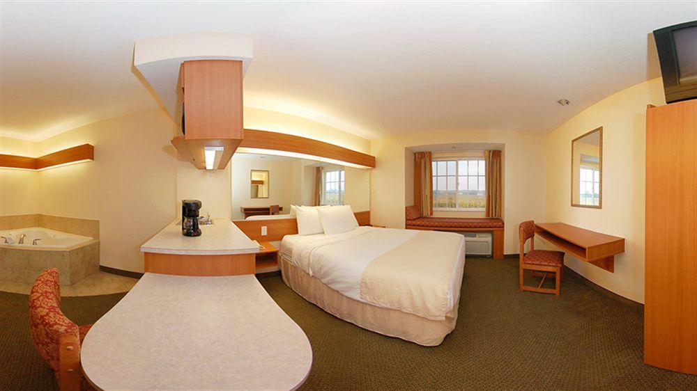 Microtel Inn & Suites By Wyndham Colfax Eksteriør bilde